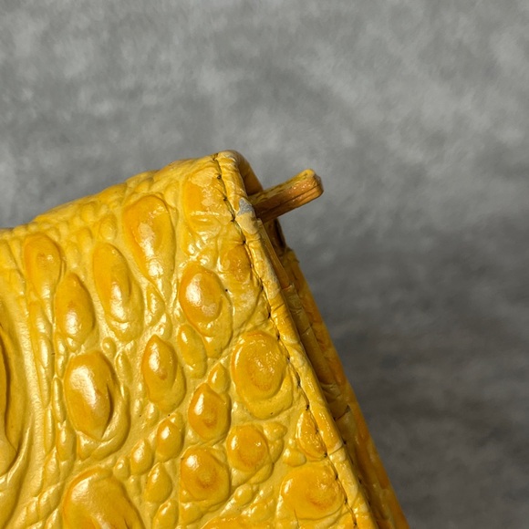 Brahmin Debra Yellow Melbourne Leather Wristlet Wallet Purse Authentic Croc - Picture 4 of 10